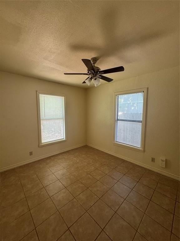 3166 College St - Photo 5 of 6