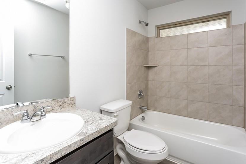 1317 Ester Ln - Photo 7 of 16
