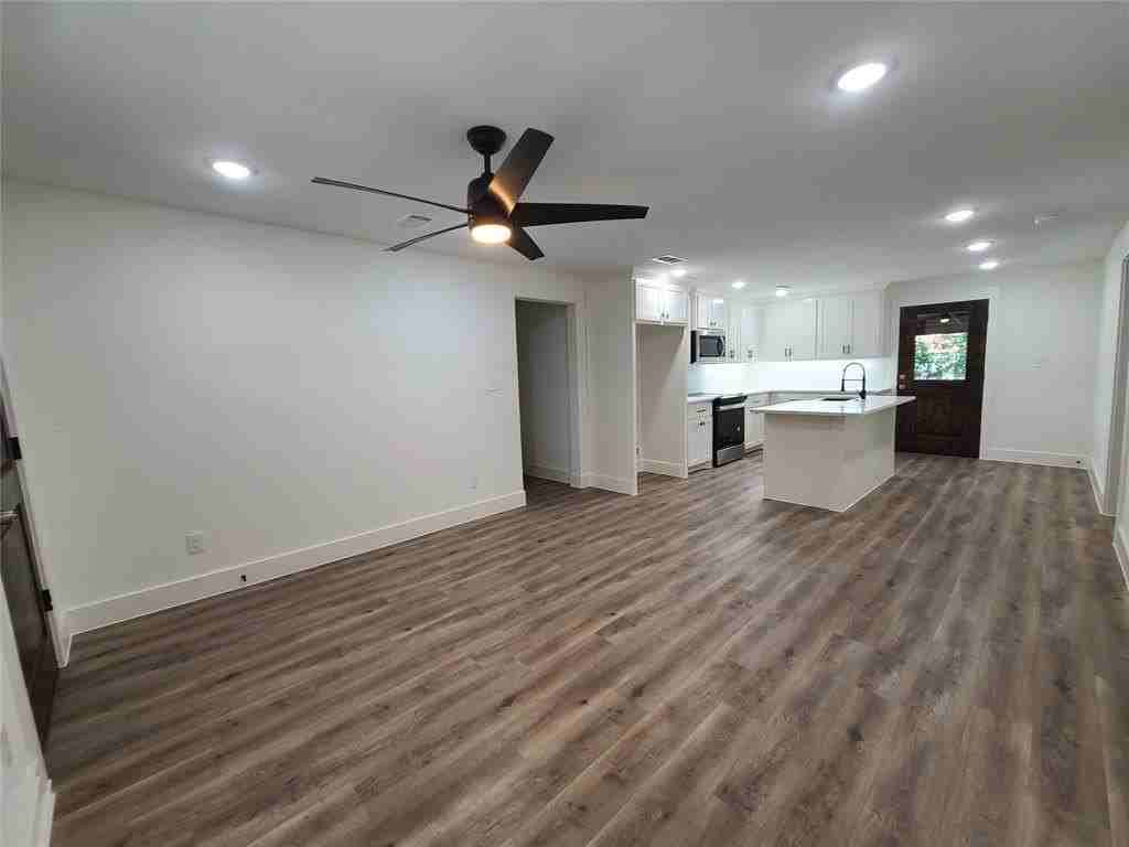 2015 Knight Rd - Photo 5 of 25