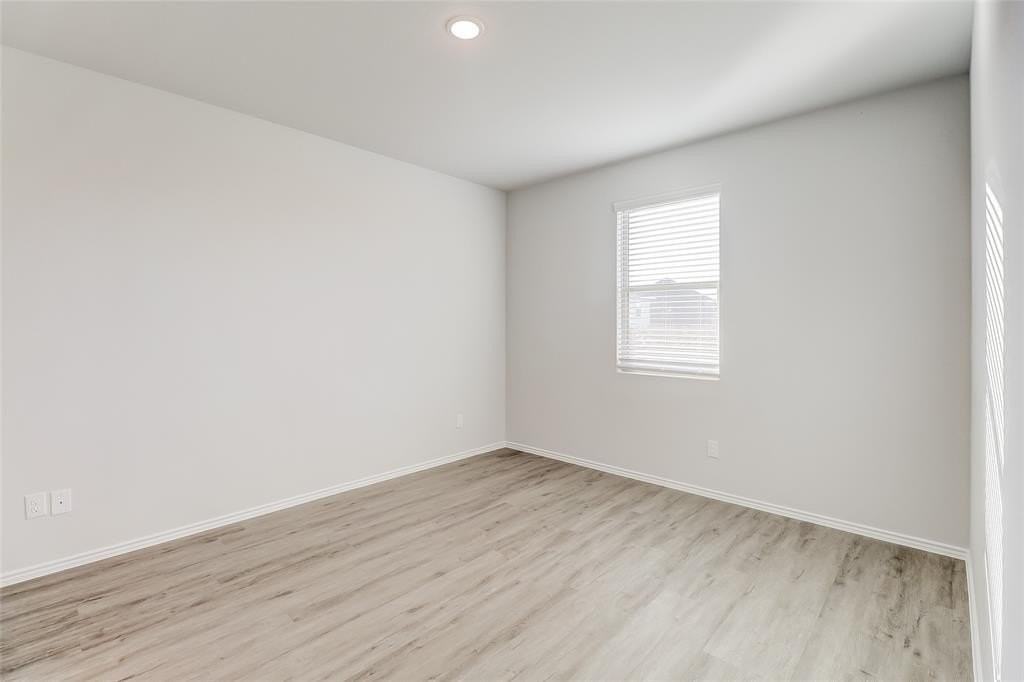 5104 Applegate Dr - Photo 7 of 15