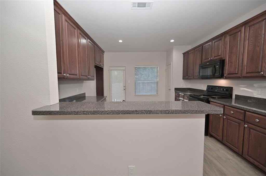 808 Bahar Ct - Photo 6 of 40