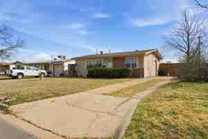 featured image of 1741 Pasadena Dr