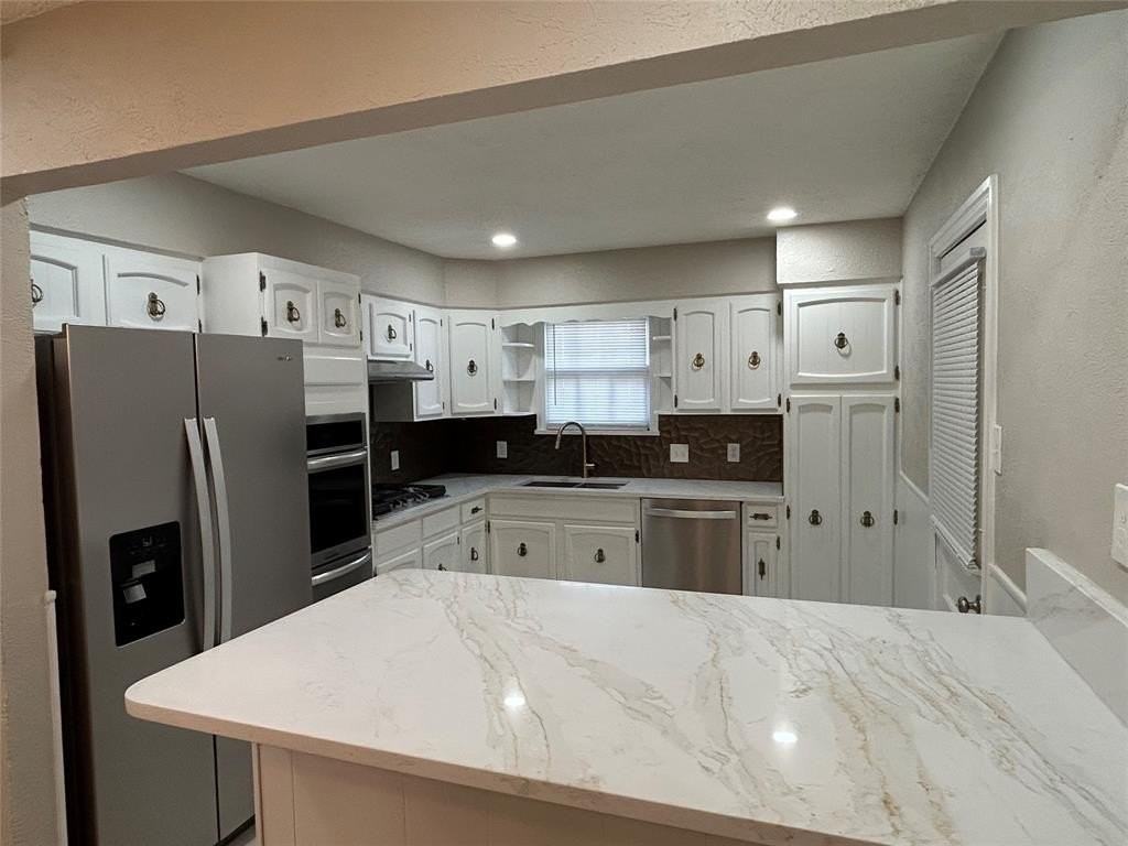 1027 Morrell Ave - Photo 4 of 11