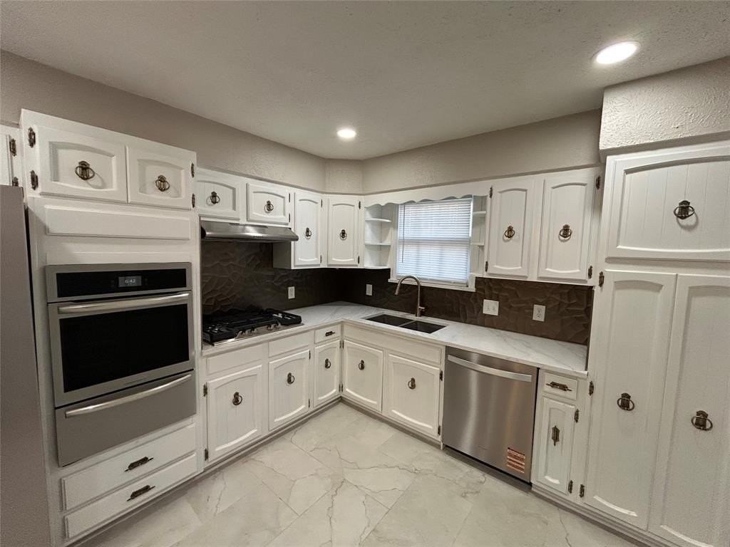 1027 Morrell Ave - Photo 5 of 11