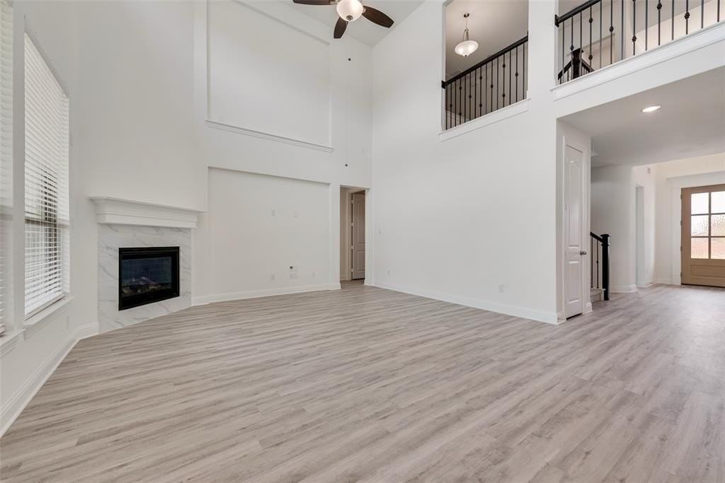 409 Cottontail Ln - Photo 6 of 32