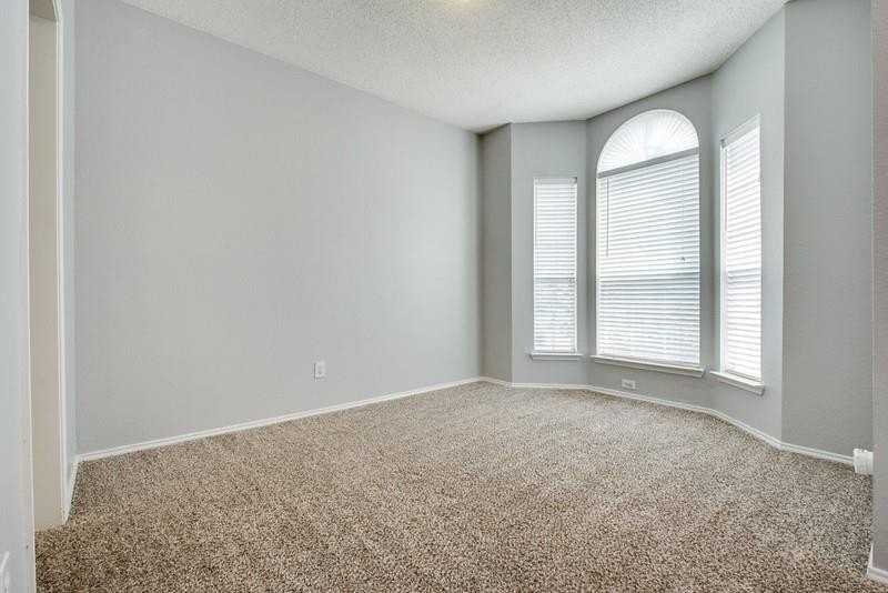 7813 Park Run Rd - Photo 4 of 28