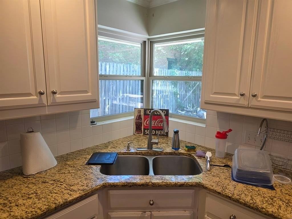 5110 Rexton Ln - Photo 7 of 20