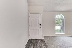 625 Hollyberry Dr - Photo 5 of 26