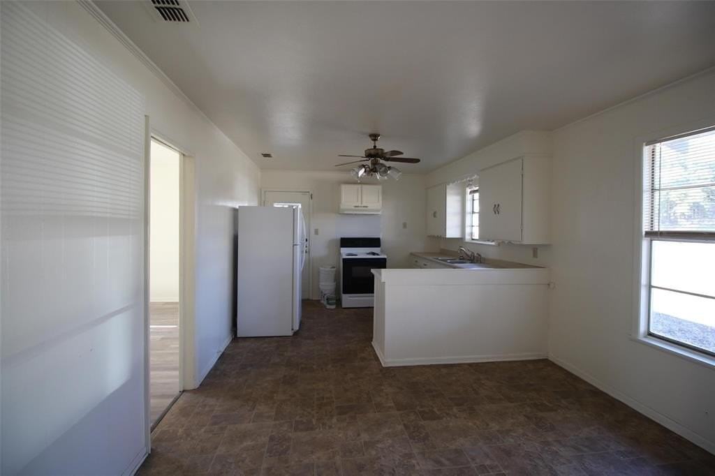 605 W Hill St - Photo 4 of 15