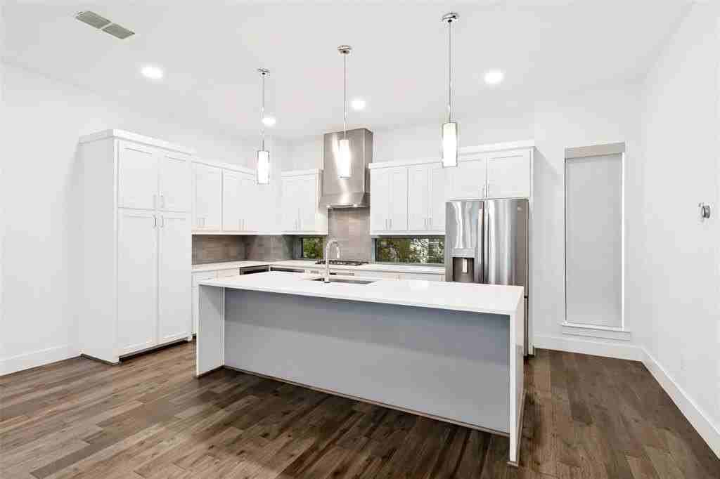 4944 Camdale Ct - Photo 6 of 14