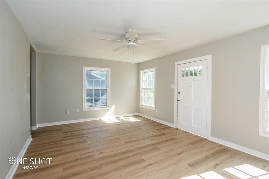 1934 Portland Ave - Photo 4 of 27