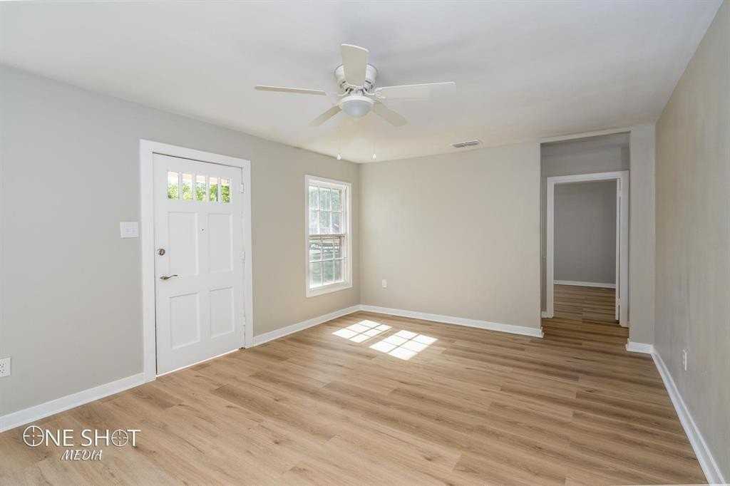 1934 Portland Ave - Photo 5 of 27