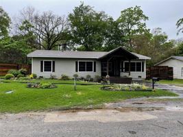 featured image of 910 Maryland Dr