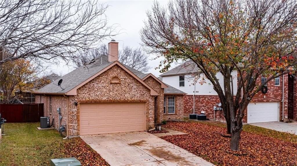 2308 Pharr Dr - Photo 3 of 36