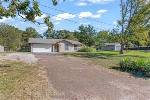 featured image of 908 W State Highway 243