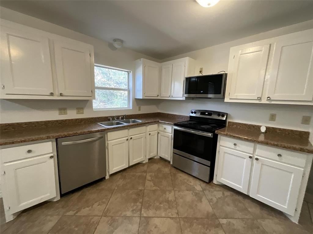 2210 State Highway 31 W - Photo 2 of 20