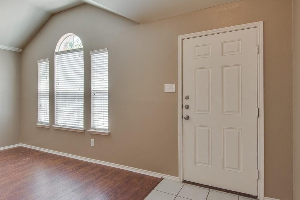 12524 Panorama Dr - Photo 5 of 21