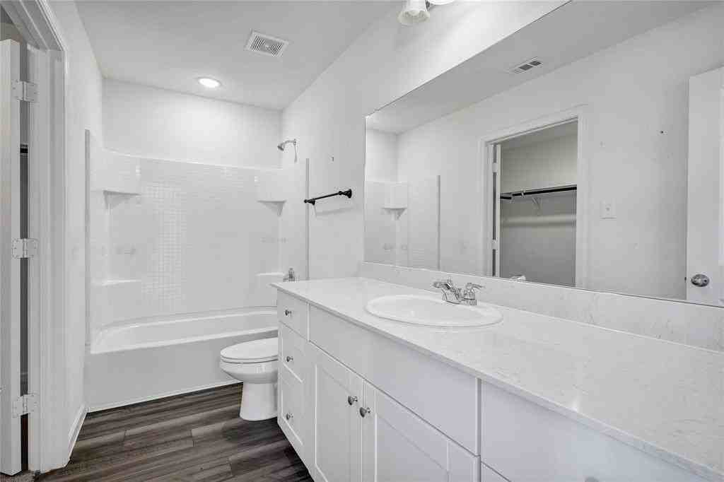 1818 Marquette Dr - Photo 6 of 14