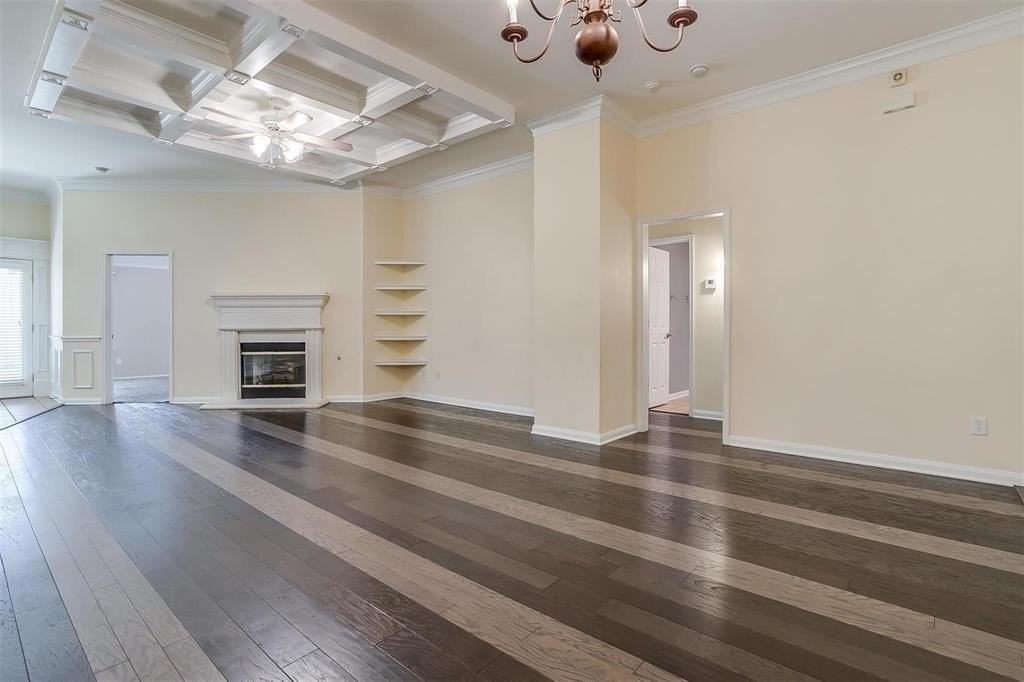 2708 Weslayan Dr - Photo 6 of 17