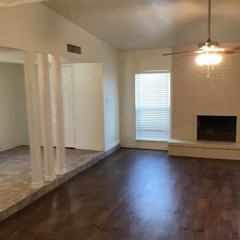 2622 Meadowview Dr - Photo 3 of 24
