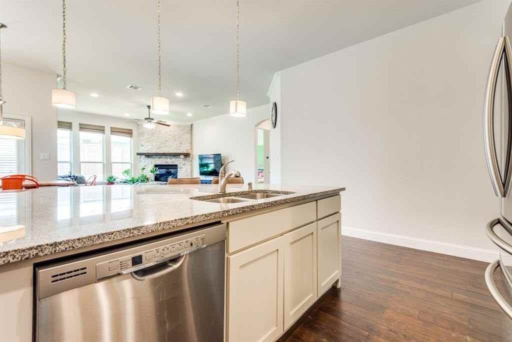 2364 Mare Rd - Photo 6 of 25