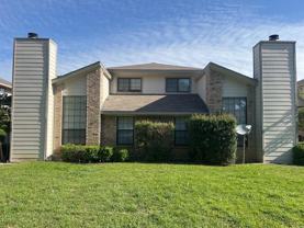 4371 Hulen Cir E - Photo 1 of 1