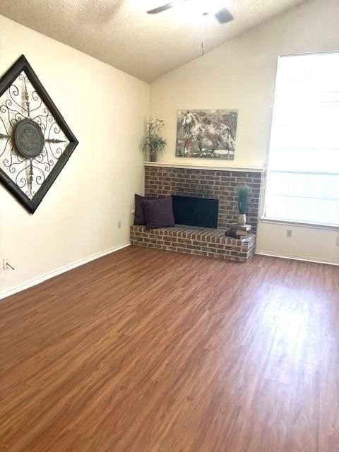 4371 Hulen Cir E - Photo 2 of 7