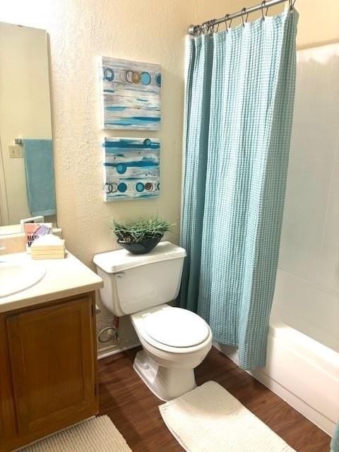 4371 Hulen Cir E - Photo 6 of 7