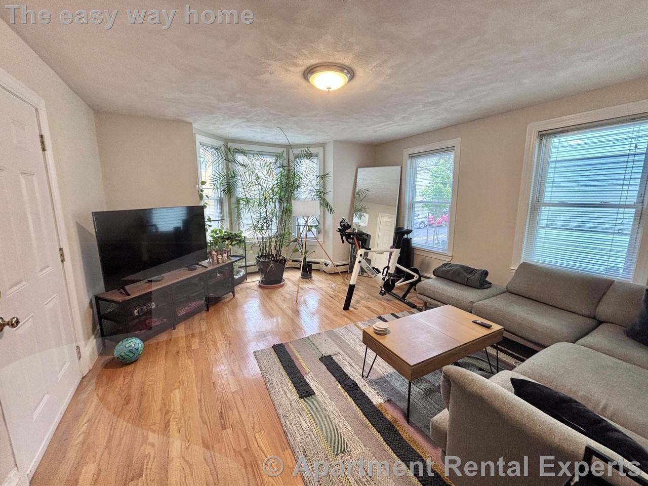 237 Columbia St #1