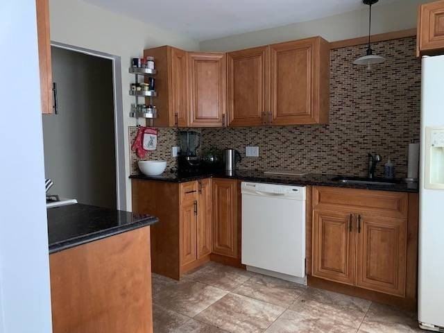 147 Main St - Photo 2 of 7