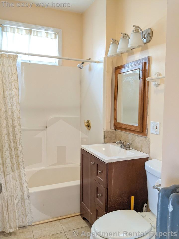 25 Belknap St #2 - Photo 4 of 22