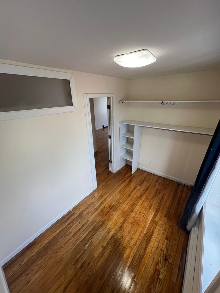 1366 Beach Channel Dr - Photo 2 of 3