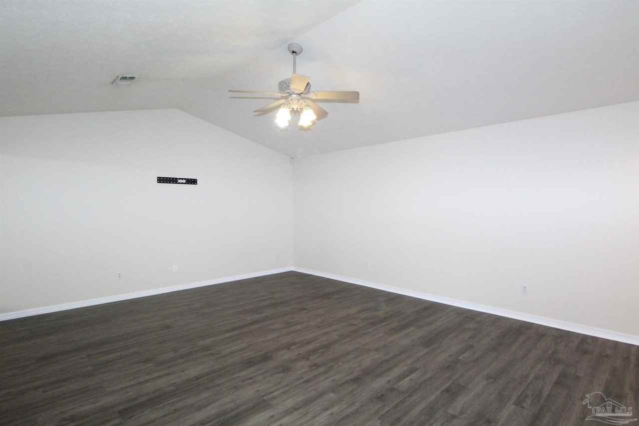 4150 Oak Pointe Dr - Photo 3 of 22