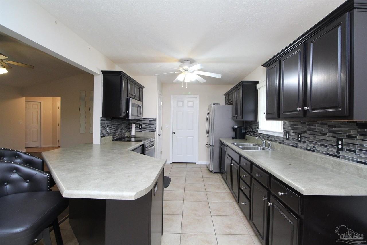 4150 Oak Pointe Dr - Photo 4 of 22