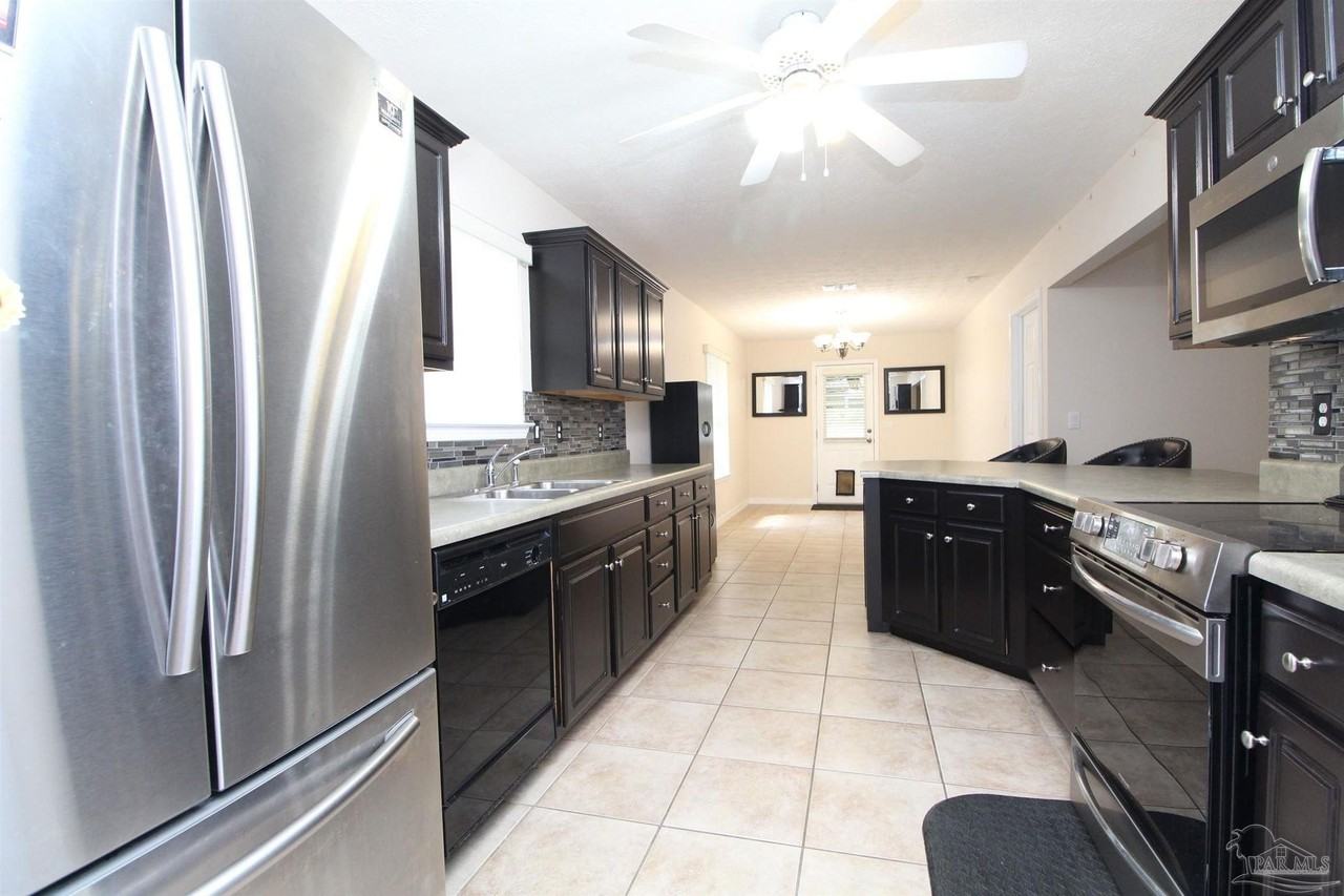 4150 Oak Pointe Dr - Photo 6 of 22