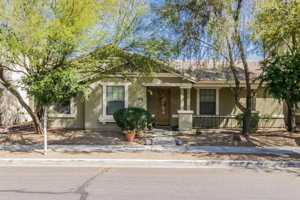 featured image of 3258 E Ivanhoe St
