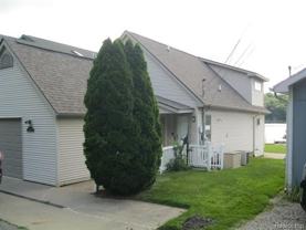 1873 Lakeview Ln - Photo 1 of 1