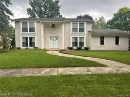 featured image of 2081 Babcock Dr
