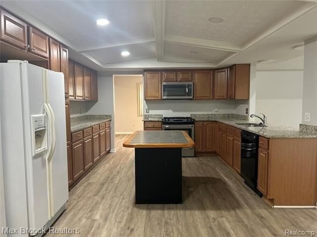 2081 Babcock Dr - Photo 7 of 25