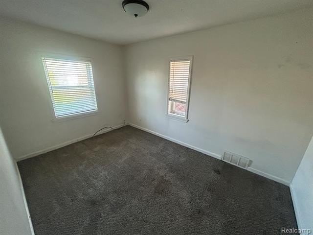5081 Wayburn St - Photo 5 of 12