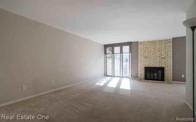 1237 Oakwood Ct - Photo 6 of 34