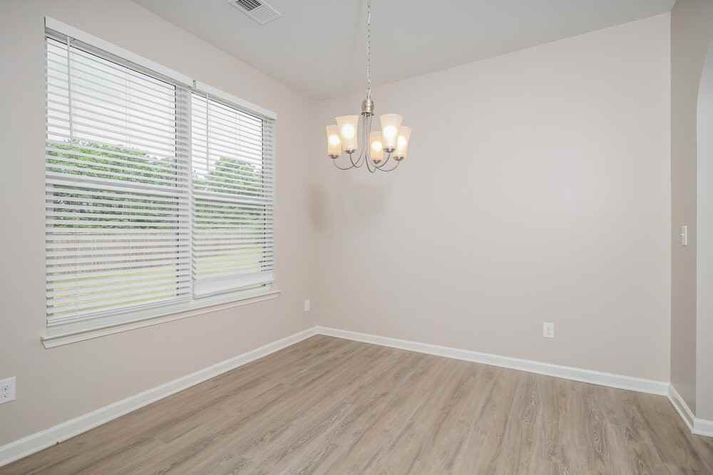 394 Victory Ln - Photo 6 of 17
