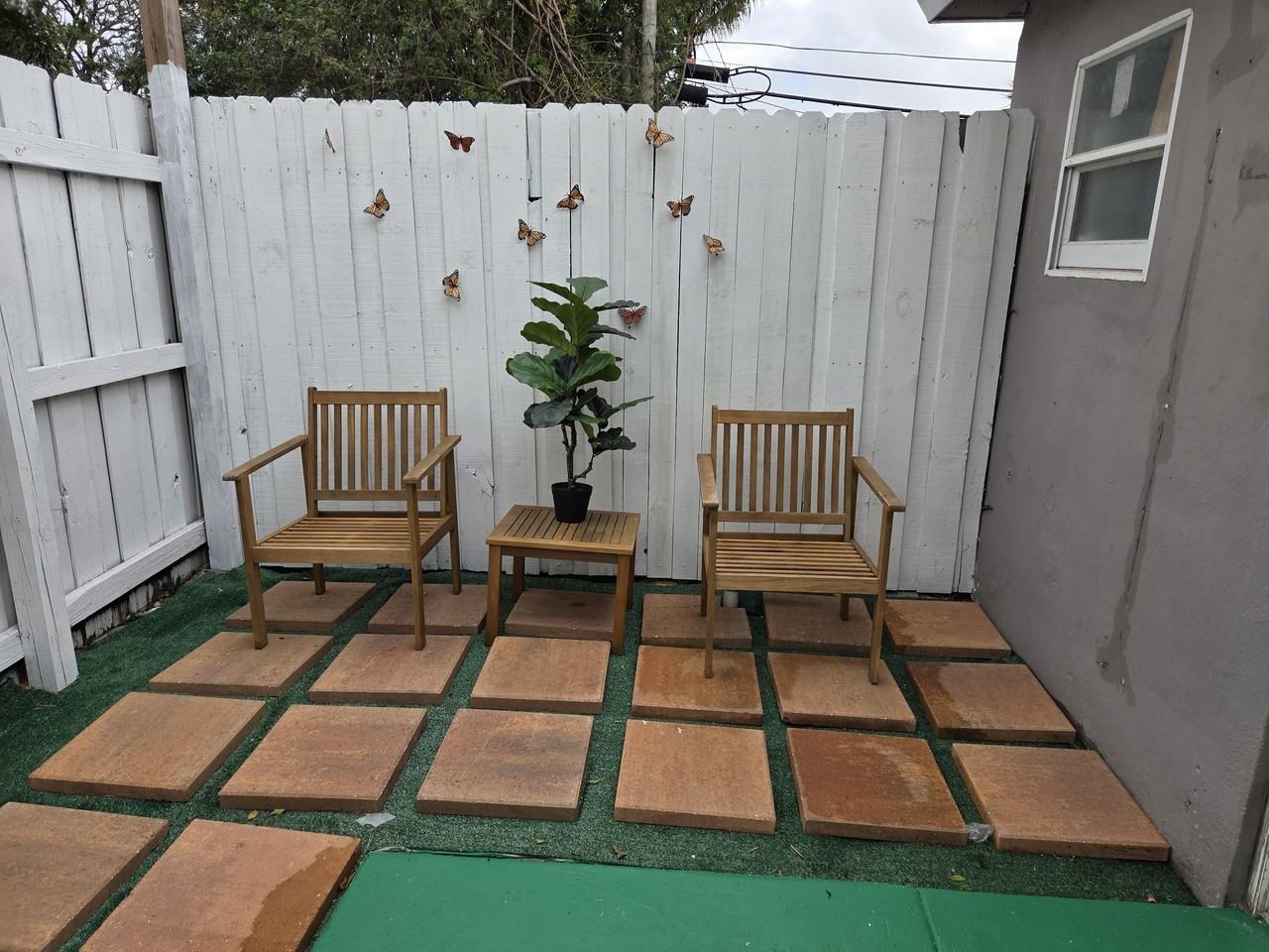 4824 Sw 45th Ave - Photo 5 of 11