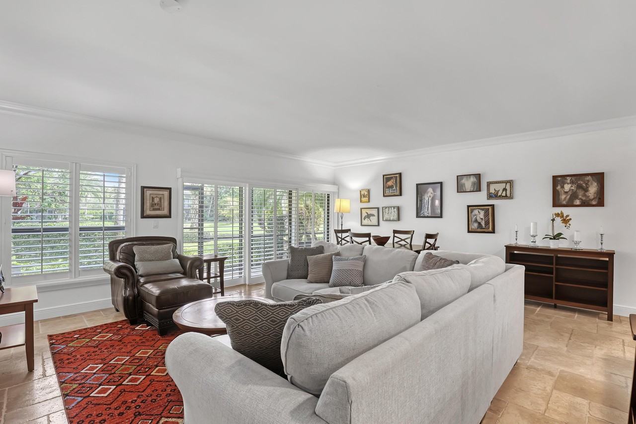 11863 Wimbledon Cir #409 - Photo 4 of 25