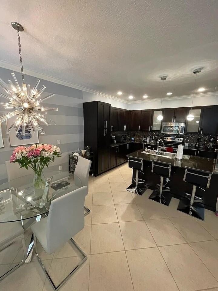 1428 Nw 50th Dr - Photo 4 of 26