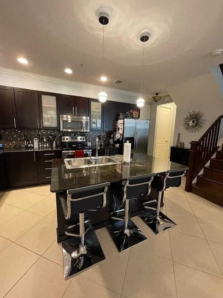 1428 Nw 50th Dr - Photo 5 of 26
