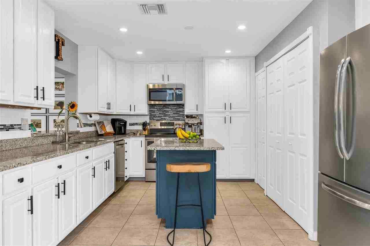 3860 Nw 122nd Ter - Photo 6 of 21
