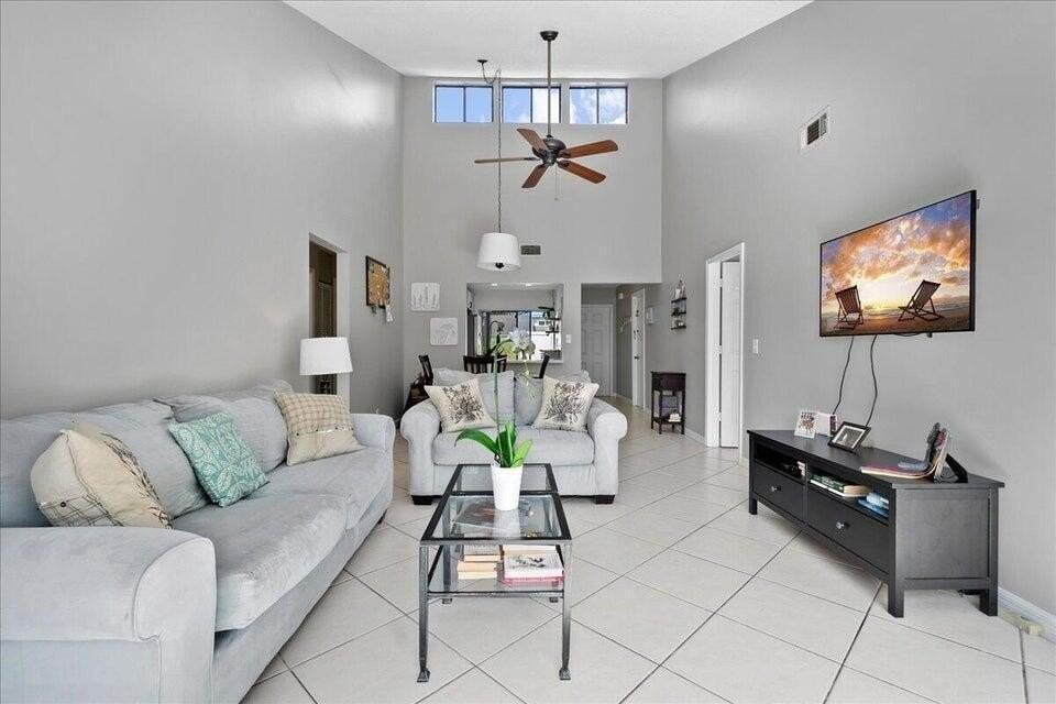 12875 Spinnaker Ln - Photo 5 of 26
