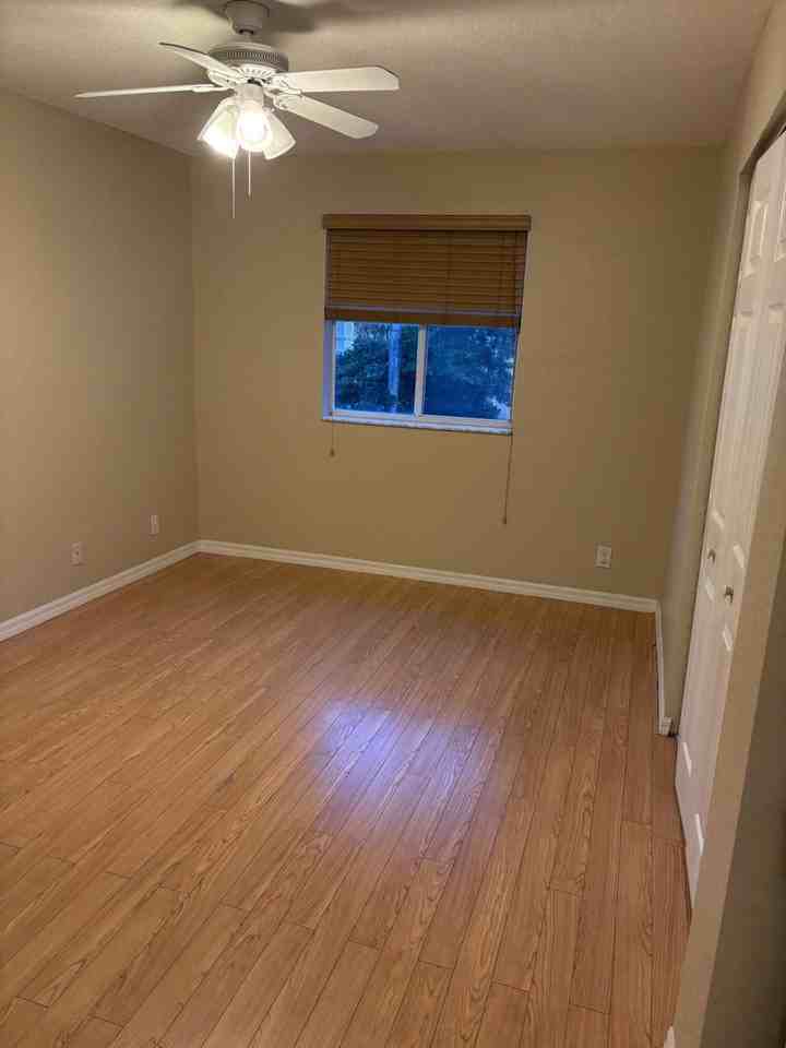11429 Nw 34th Pl - Photo 6 of 18