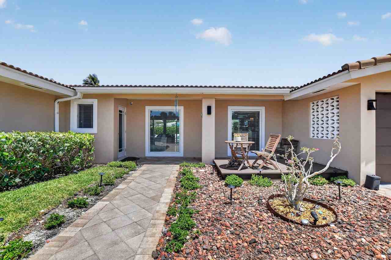 424 Sw 7th Way - Photo 5 of 50